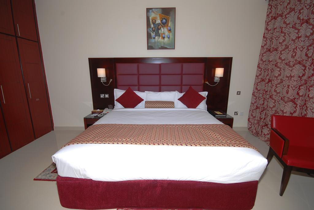 Ramee Rose Hotel Apartments Abu Dhabi Exterior foto
