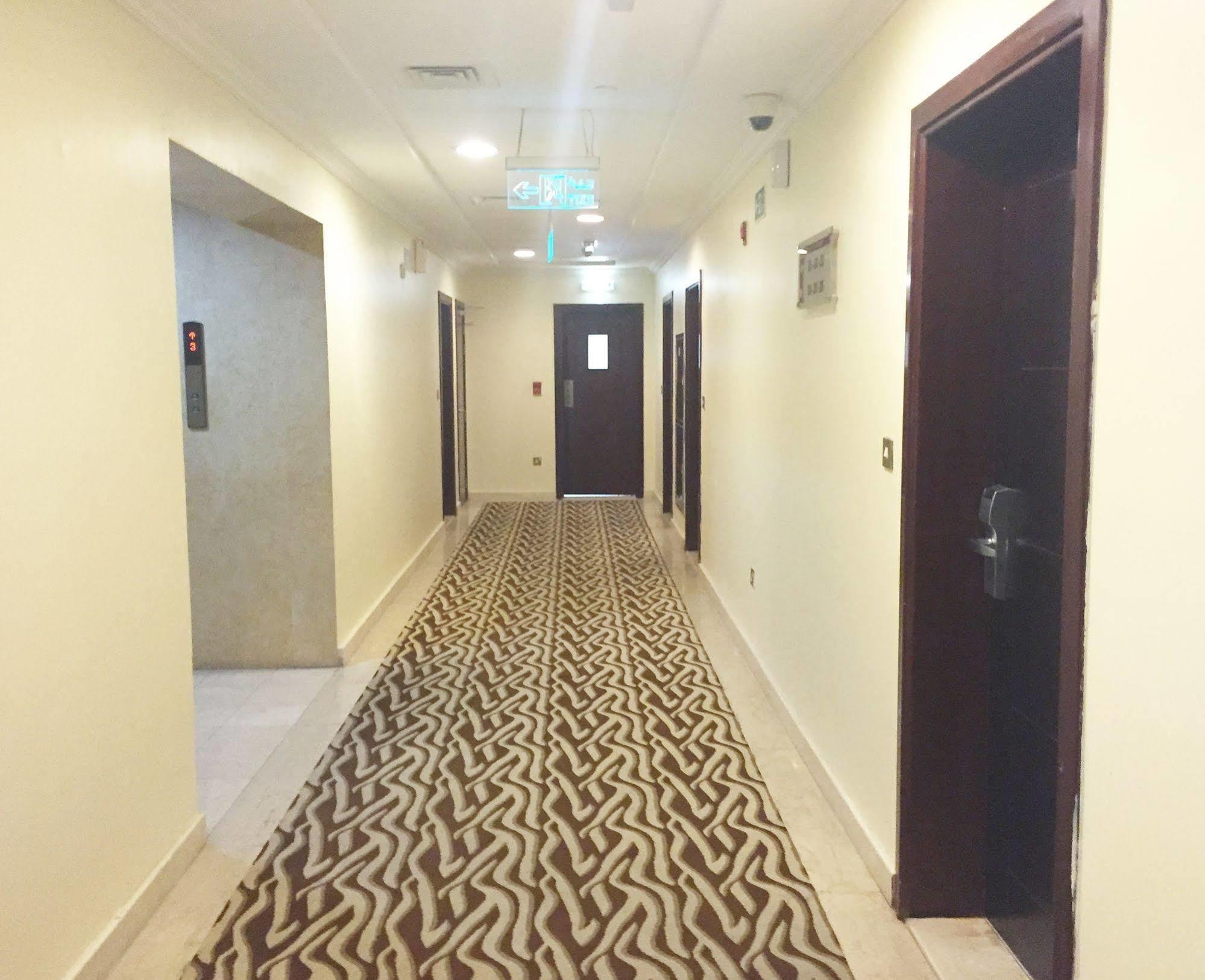 Ramee Rose Hotel Apartments Abu Dhabi Exterior foto